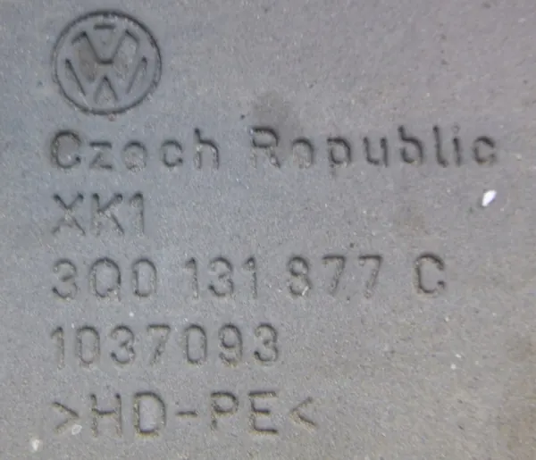 OEM 3Q0131877C 5Q0131969B Réservoir AdBlue Pompe VW Passat B8 image 3