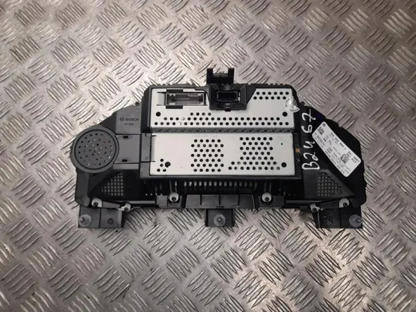 OEM 7P6 920 883 L kojelauta Volkswagen Touareg 2017 image 4