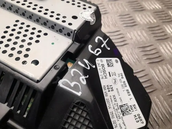 OEM 7P6 920 883 L kojelauta Volkswagen Touareg 2017 image 5