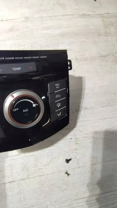 Ilmastointipaneeli SsangYong Tivoli 2016 image 3