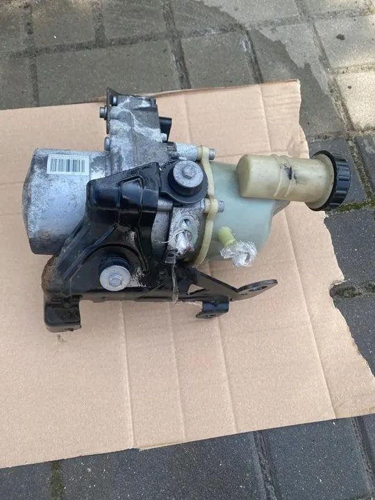 DACIA SANDERO STEPWAY 0.9B Bomba de Direção 491101552R image 2