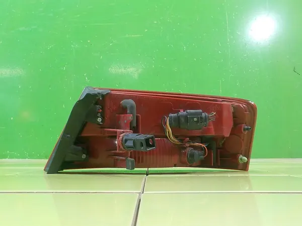 AUDI A5 8T 2.0 TFSI Lámpara Trasera Izquierda 8T0945095D image 5