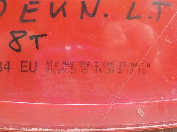 AUDI A5 8T 2.0 TFSI Lámpara Trasera Izquierda 8T0945095D image 7