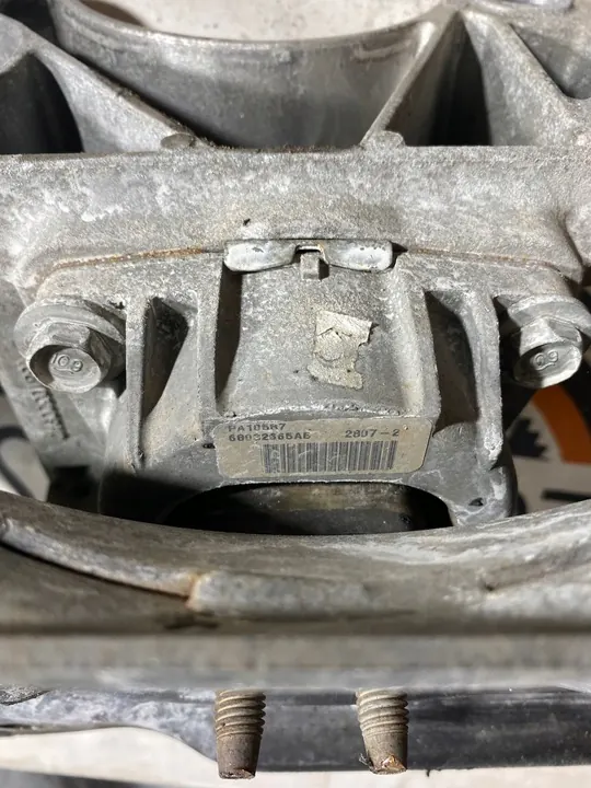 Vaihteiston tuki DODGE DURANGO 5.7 image 4