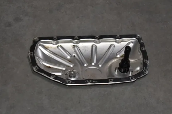 Käytetty OEM öljypohja + Anturi Porsche Panamera 971 image 2