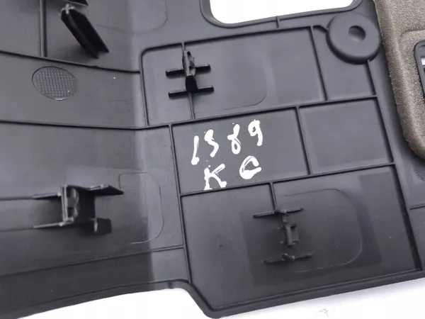 Tesla Model 3 2020 Ohjauspylvään kansi OEM 113330100C image 8