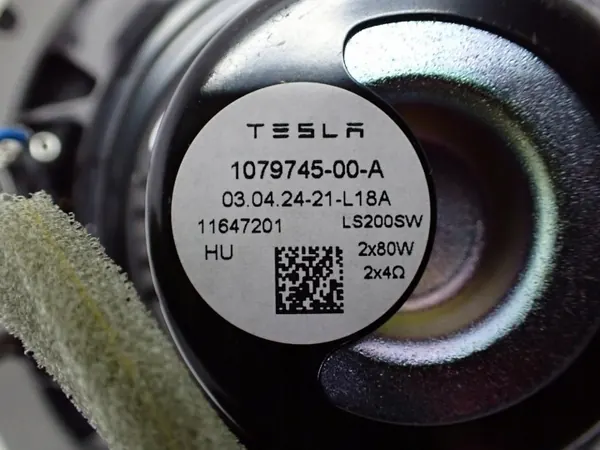 OEM 1079745-00-A Tehdaskaiutin Tesla Model Y:lle image 3
