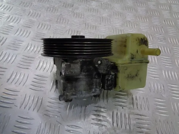 Pompe de direction assistée Mazda OE OEM 6 GG GY 2.0 image 4