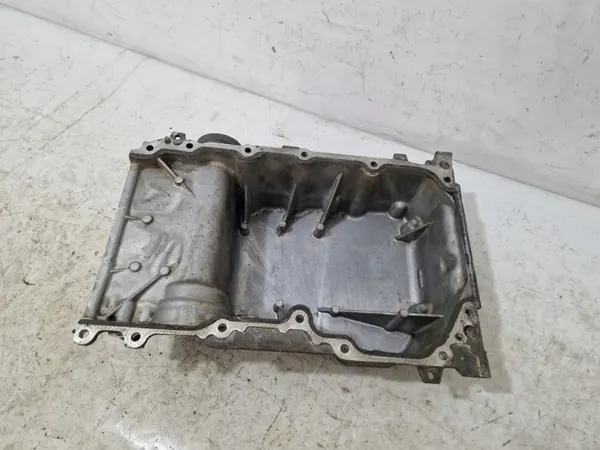 Cárter de aceite Ford OE LB5E-6676-AA para Explorer 2020- image 3