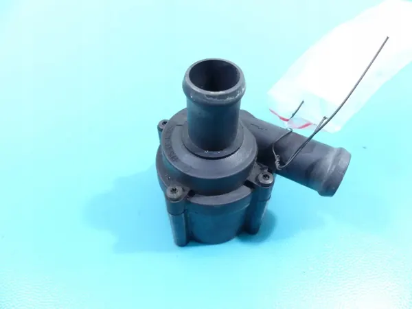 Vattenpump OEM 059121004F för Audi A4 B8 2.9 TDI image 2