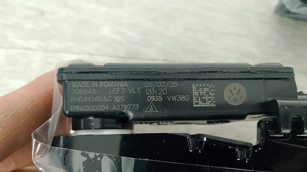 VW GOLF VIII 8 5H0 FAROL DRL LED ESQUERDO 5H0941653C image 3