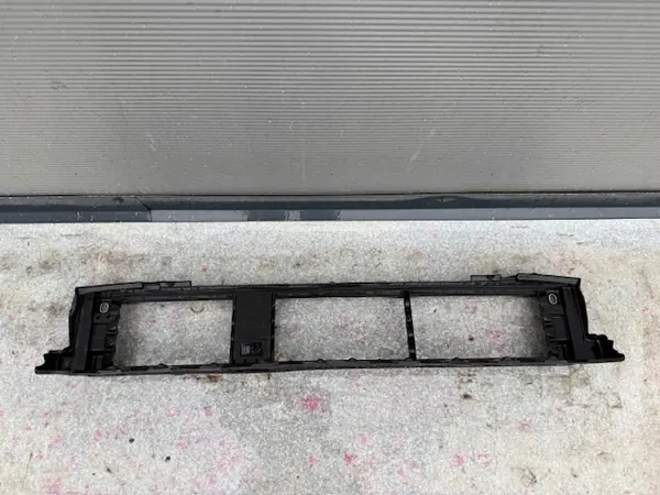 Renault OE Luftlenkradeinlass OEM 214F69083R image 2