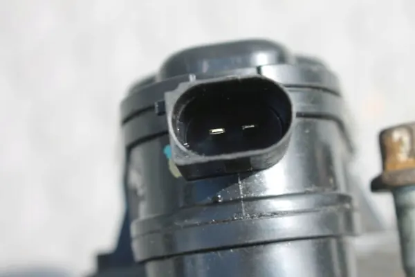 Elektrisk bromsok OEM 58230D4550 höger bak image 4