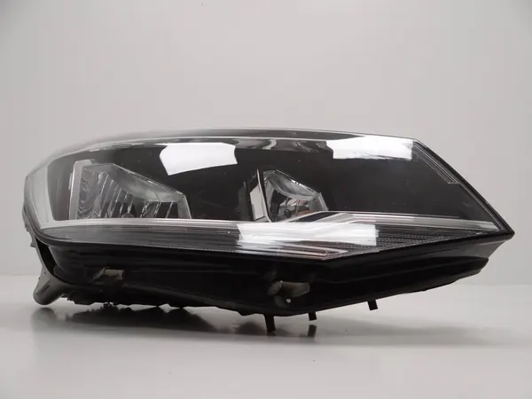 Etu Oikea Ajovalo VW Caddy 2015+ image 2