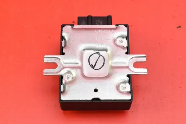 Contrôleur de module de pompe à carburant 7450992 BMW 4 F36 2.0D image 2