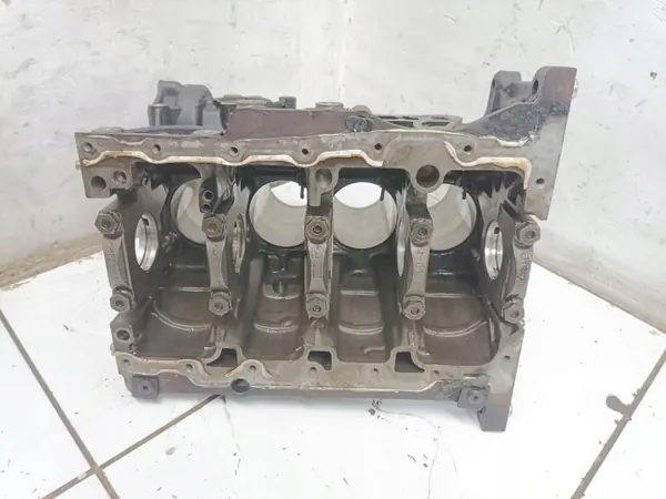 Bloco motor completo CAY VW Audi Seat 1.6 TDI image 7