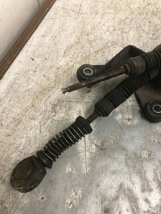 Palanca de selección de marchas VW New Beetle 1J0711061C image 2