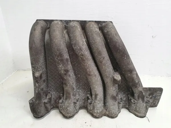 Insugningsgrenrör VW Multivan V OEM 074129713D image 4
