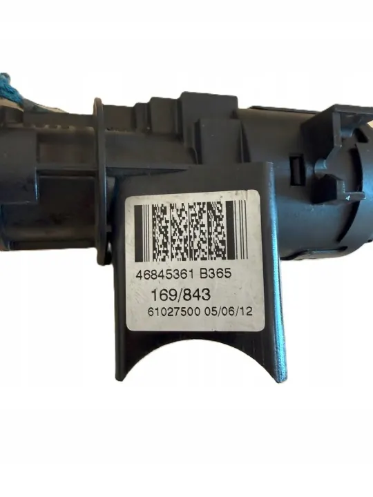 Interruptor de encendido Fiat Panda II OEM 46845361 con llave image 3