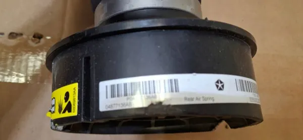 Ressort à air arrière OEM P04877136AB Dodge Ram 1500 image 6