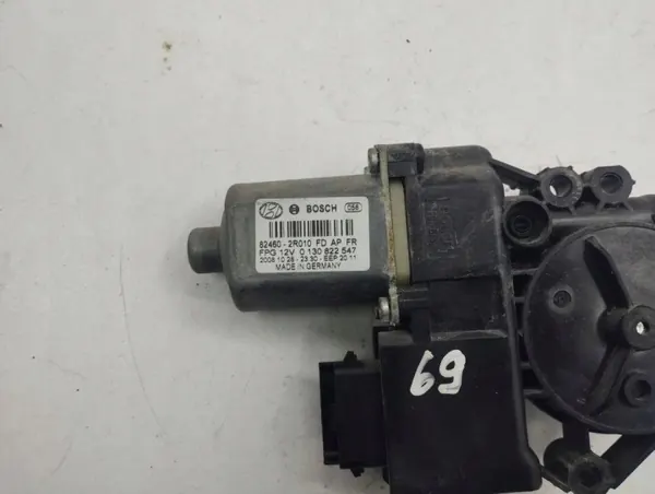 Fönsterregulator OEM 824602R010 höger framdörr image 4