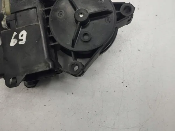 Fönsterregulator OEM 824602R010 höger framdörr image 6