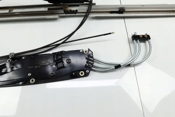 Mercedes W246 B-Class panoraamakaton mekanismi OEM w246-mech.szyb. image 3