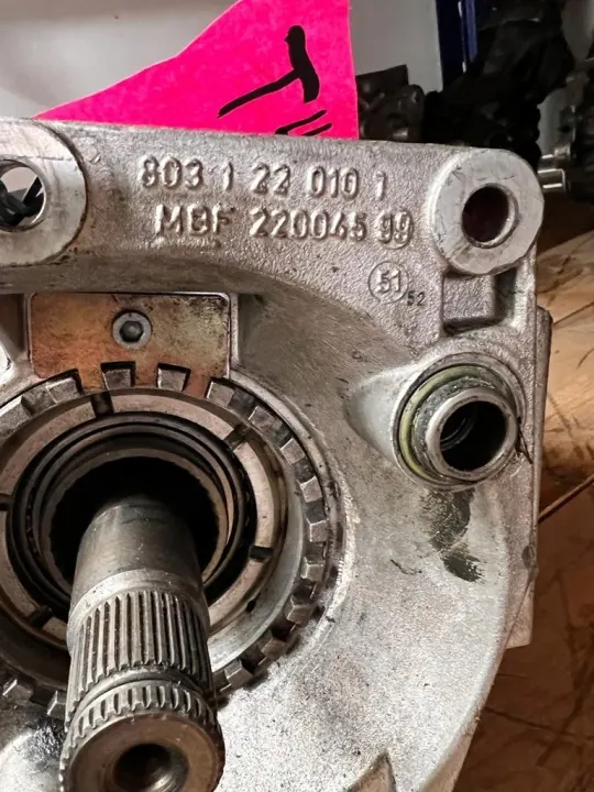 VW T4 Synkronreducerare OEM MBF 220045 80322010 image 4