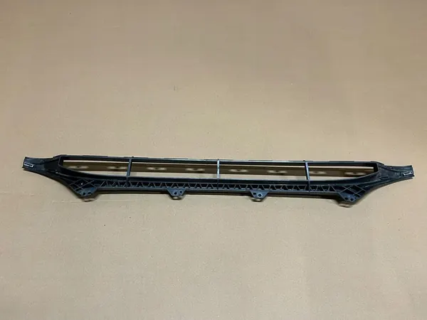 Rejilla de Parachoques Delantero AUDI A5 8T0807647A image 2