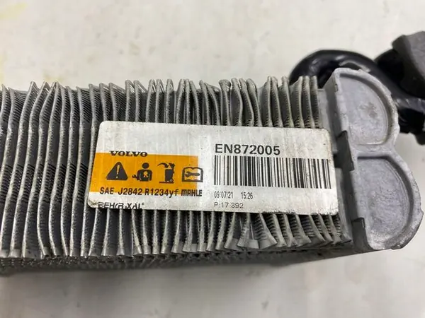 Condensador AC Volvo OEM EN872005 para XC90 II 14- image 3