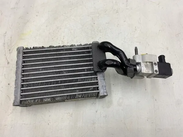 Condensador AC Volvo OEM EN872005 para XC90 II 14- image 4