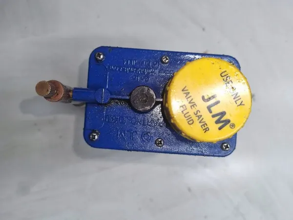 Llenador de tanque LPG Toyota Corolla E120 E130 OEM J01310 image 3