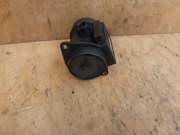 Pierburg Luftmassenmesser VW Audi image 3