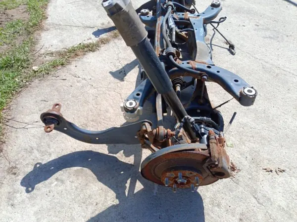 OEM Wrakowisko-17540- Hinterachsschwinge Mazda CX-5 image 8