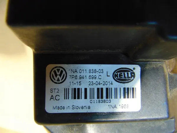 VW Touareg Halógeno Esquerdo 7P6941699C image 3