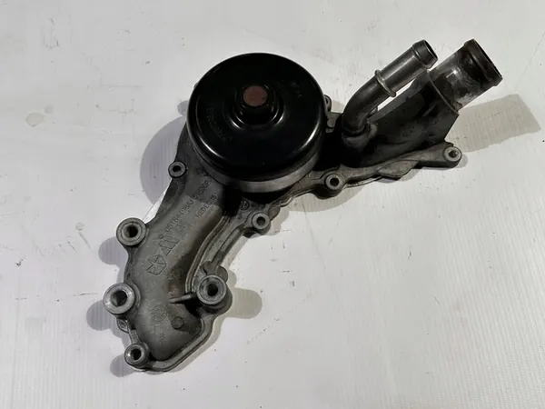Vattenpump Dodge Charger 3.6 2015+ OEM 05184498AJ image 2