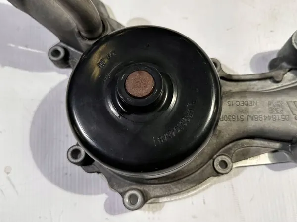 Vattenpump Dodge Charger 3.6 2015+ OEM 05184498AJ image 4