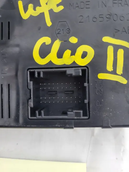 RENAULT CLIO II LIFT UCH Modul Styrenhet 8200311989 image 6