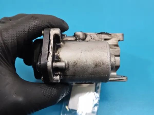EGR-ventil OEM 03L131501G för Audi A4 B8 2.0 TDI image 3