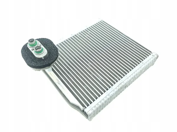Évaporateur climatisation Hyundai i30 2023 OEM AMD192956 image 2