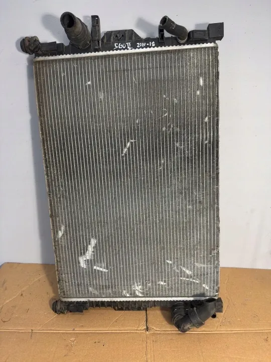 Volvo Vattenkylare OEM 31368082 - Begagnad image 4