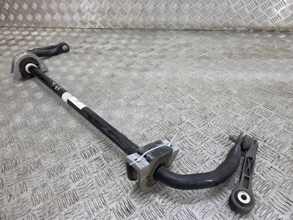 BMW X7 G07 Taka stabilointitanko OEM 6893548 image 4
