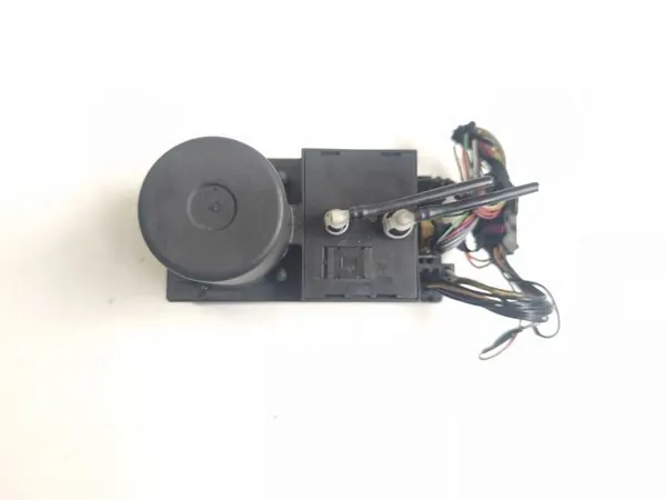 Centrallås Pump Audi A3 A4 8D0862257B image 1