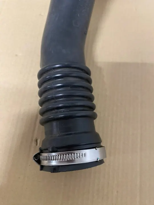 BMW X5 X6 F15 F16 Turbo-Luftschlauch 8626487 image 6