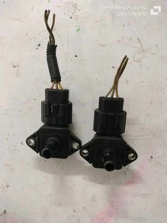 Pressure Sensor Volvo S60 V70 079800-5930 image 2