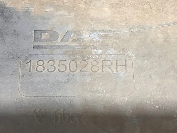 DAF XF oikea ohjaamon pidennys OEM 1835028 image 7