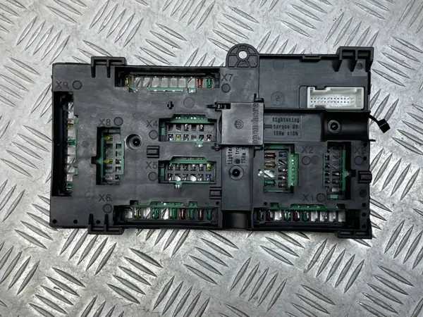 Caja de fusibles BMW 5A0E7D0 para G20 G22 G28 G80 G83 image 5