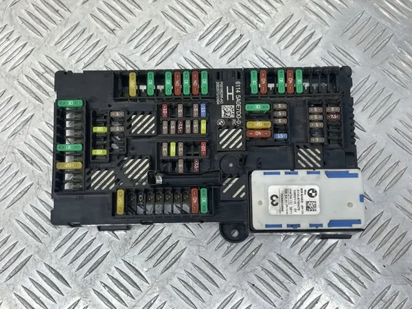 Caja de fusibles BMW 5A0E7D0 para G20 G22 G28 G80 G83 image 8