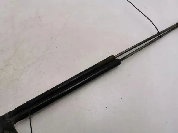 Actuador de portón derecho OEM 4M51N406A10AB Ford Focus image 5