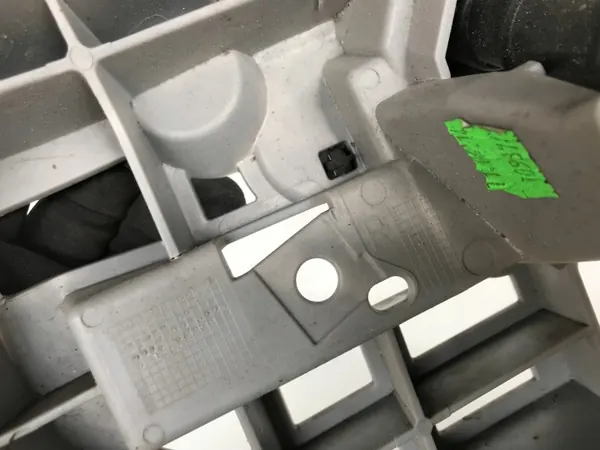 OEM ZYGAAUTOCZESCI Oikea ajovalopesuri Octavia III:lle image 4